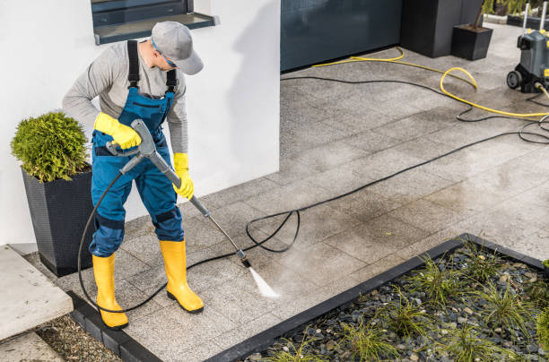 Garage Pressure Washing in Little Walnut Village, NM